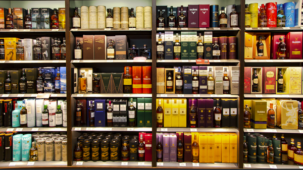 India’s Whisky Wall: What 70% Shelf Space Says About Alcohol Strategy in Indian Travel Retail